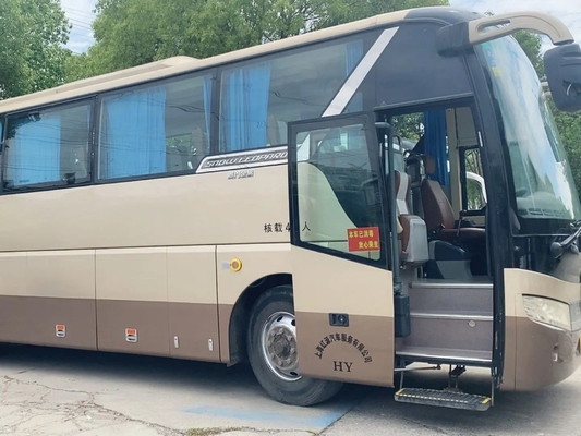 Suspensi Airbag Bus Penumpang Bekas 47 Kursi Mesin Yuchai Pintu Tunggal 2nd Hand Golden Dragon XML6113