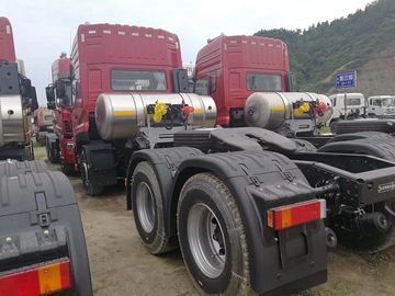 Trailer Truk Bekas Dongfeng, Unit Traktor Bekas 7560 × 2500 × 3030mm 6 × 4 Mode Drive